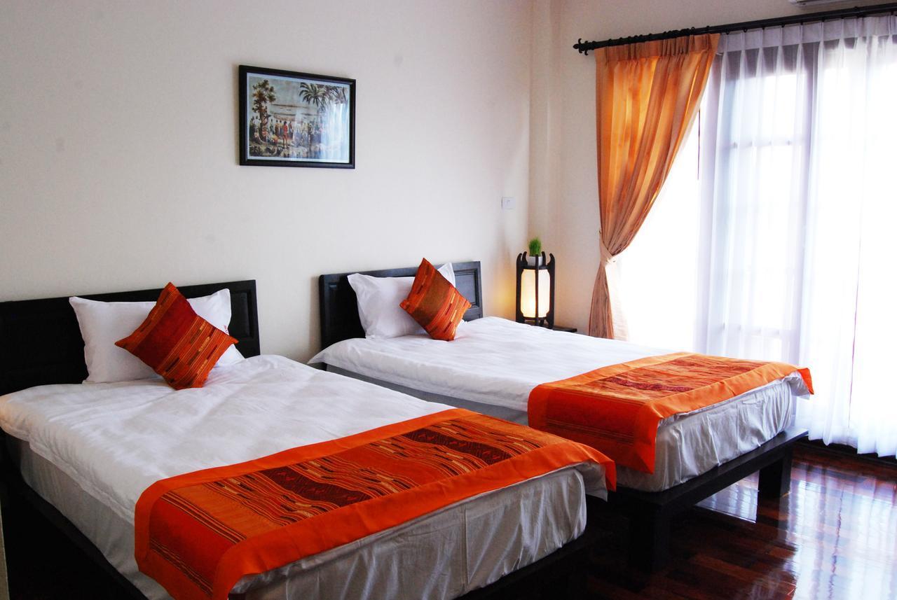Vayakorn Inn Vientiane Bagian luar foto