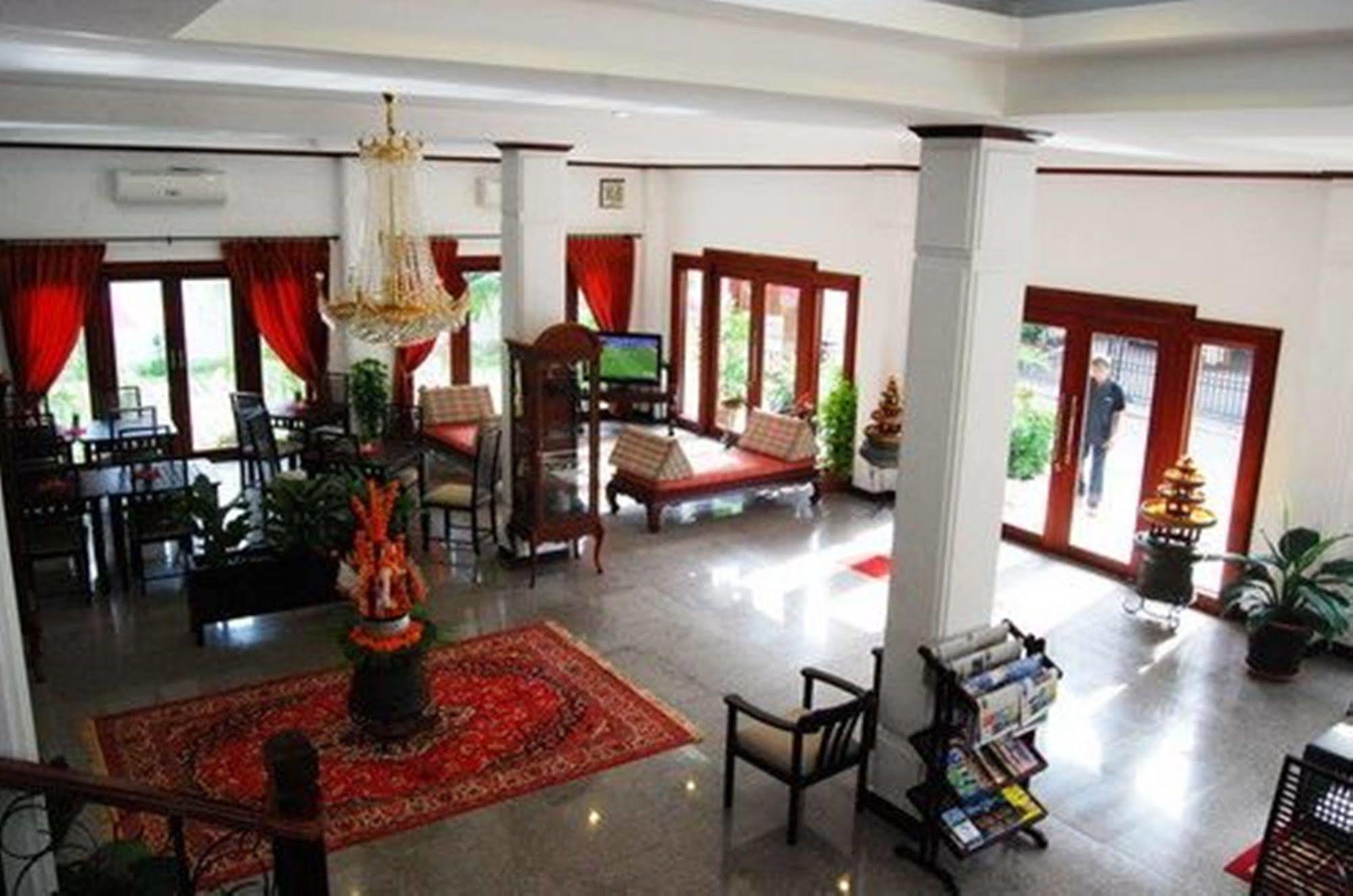 Vayakorn Inn Vientiane Bagian luar foto