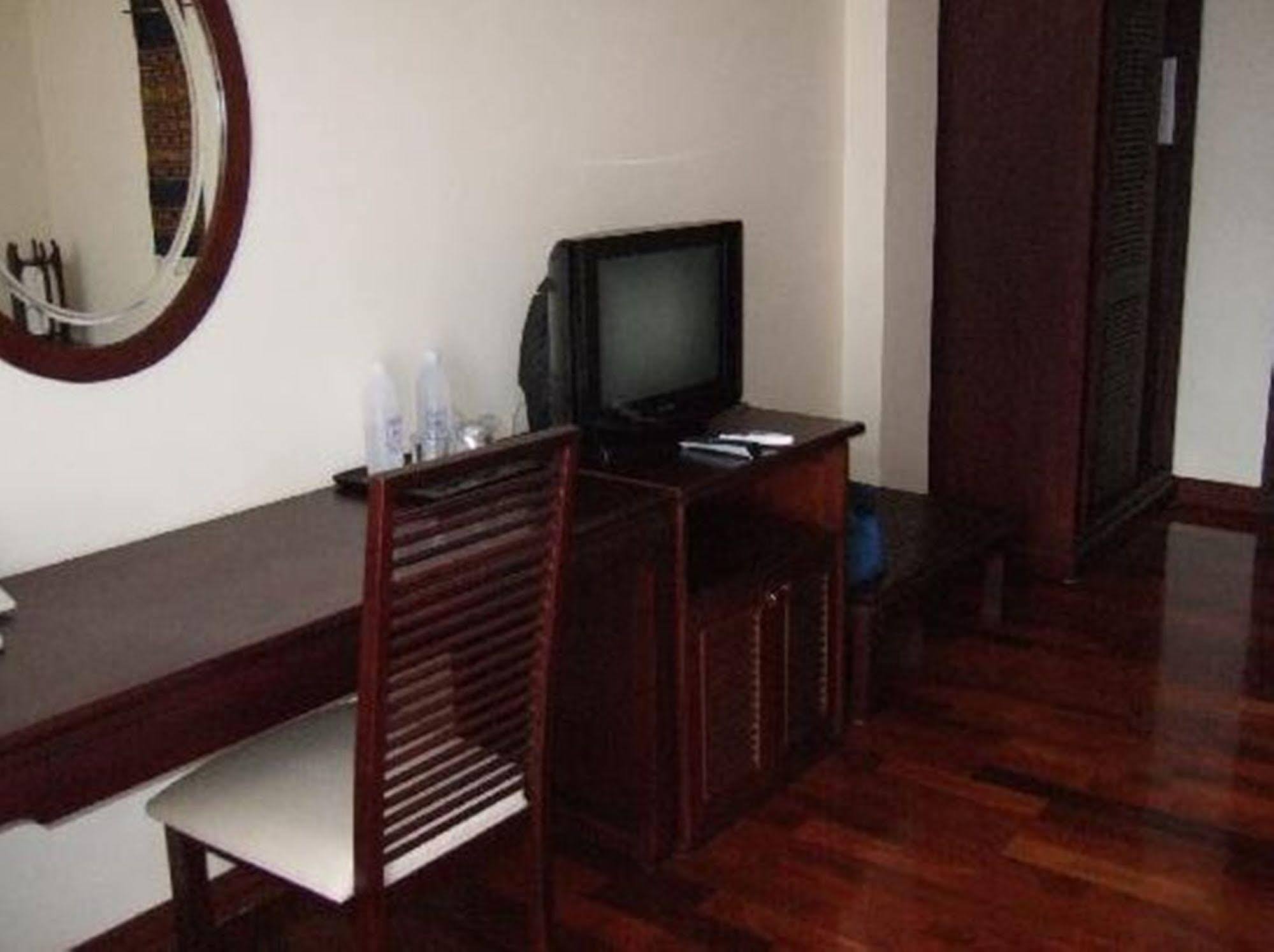 Vayakorn Inn Vientiane Bagian luar foto