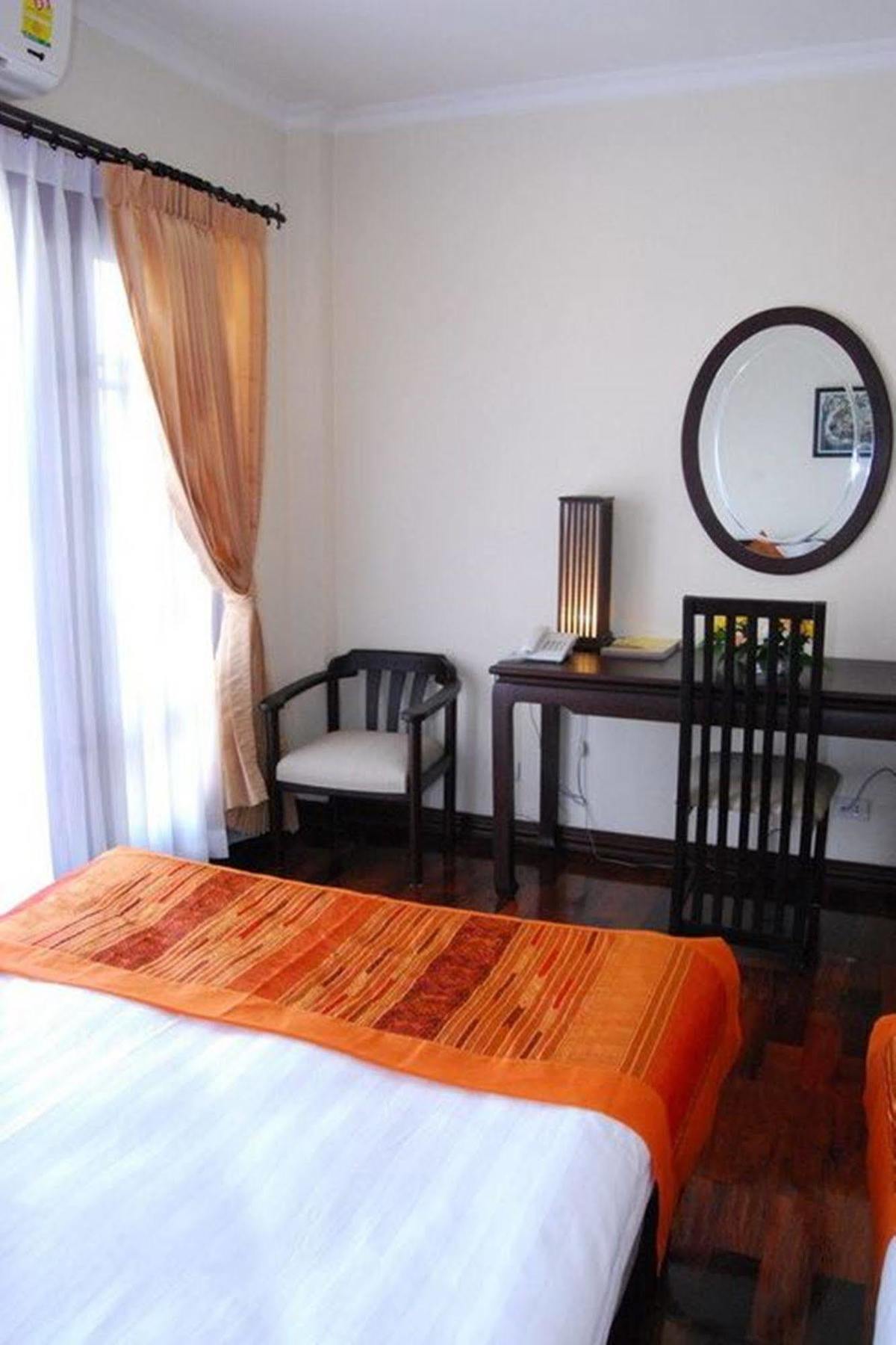 Vayakorn Inn Vientiane Bagian luar foto