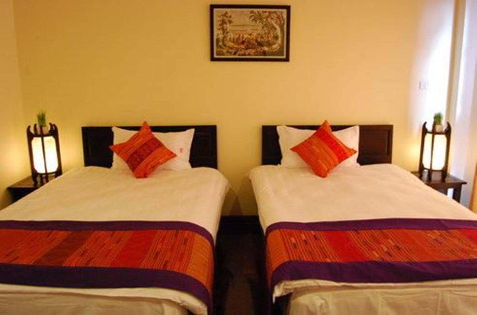 Vayakorn Inn Vientiane Bagian luar foto