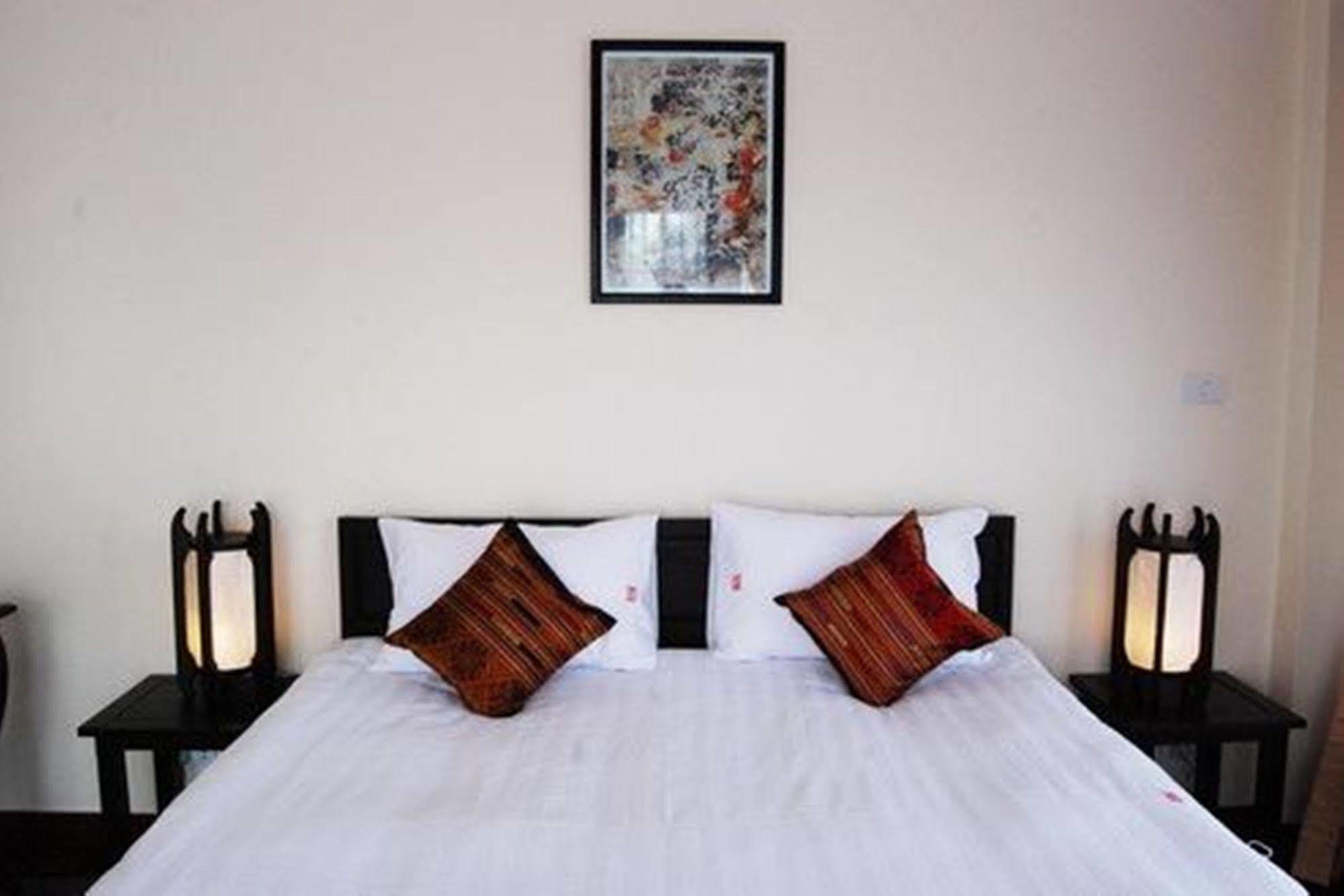Vayakorn Inn Vientiane Bagian luar foto