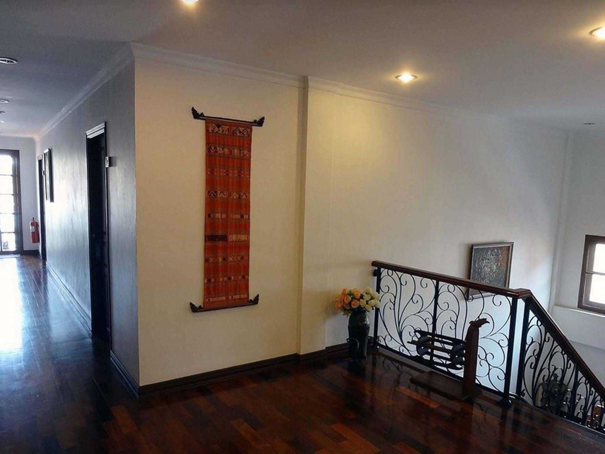 Vayakorn Inn Vientiane Bagian luar foto