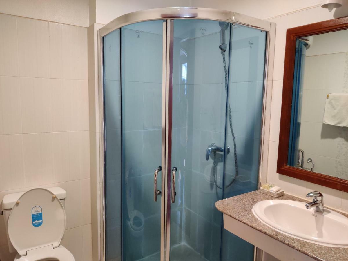 Vayakorn Inn Vientiane Bagian luar foto